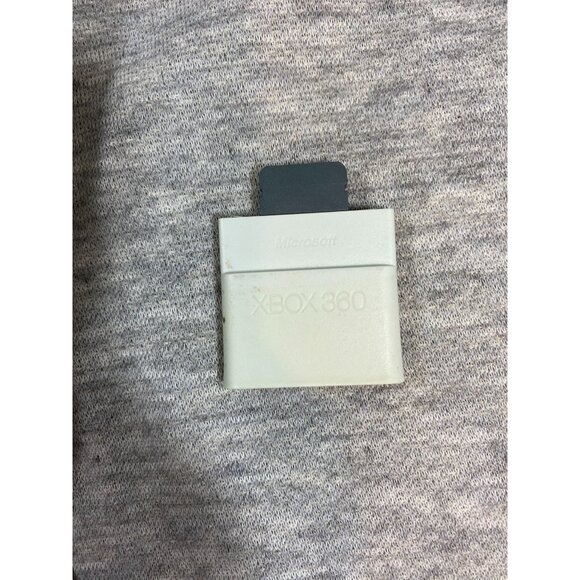 Microsoft Xbox 360 64MB Memory Unit Cards External Attachment - Picture 1 of 2